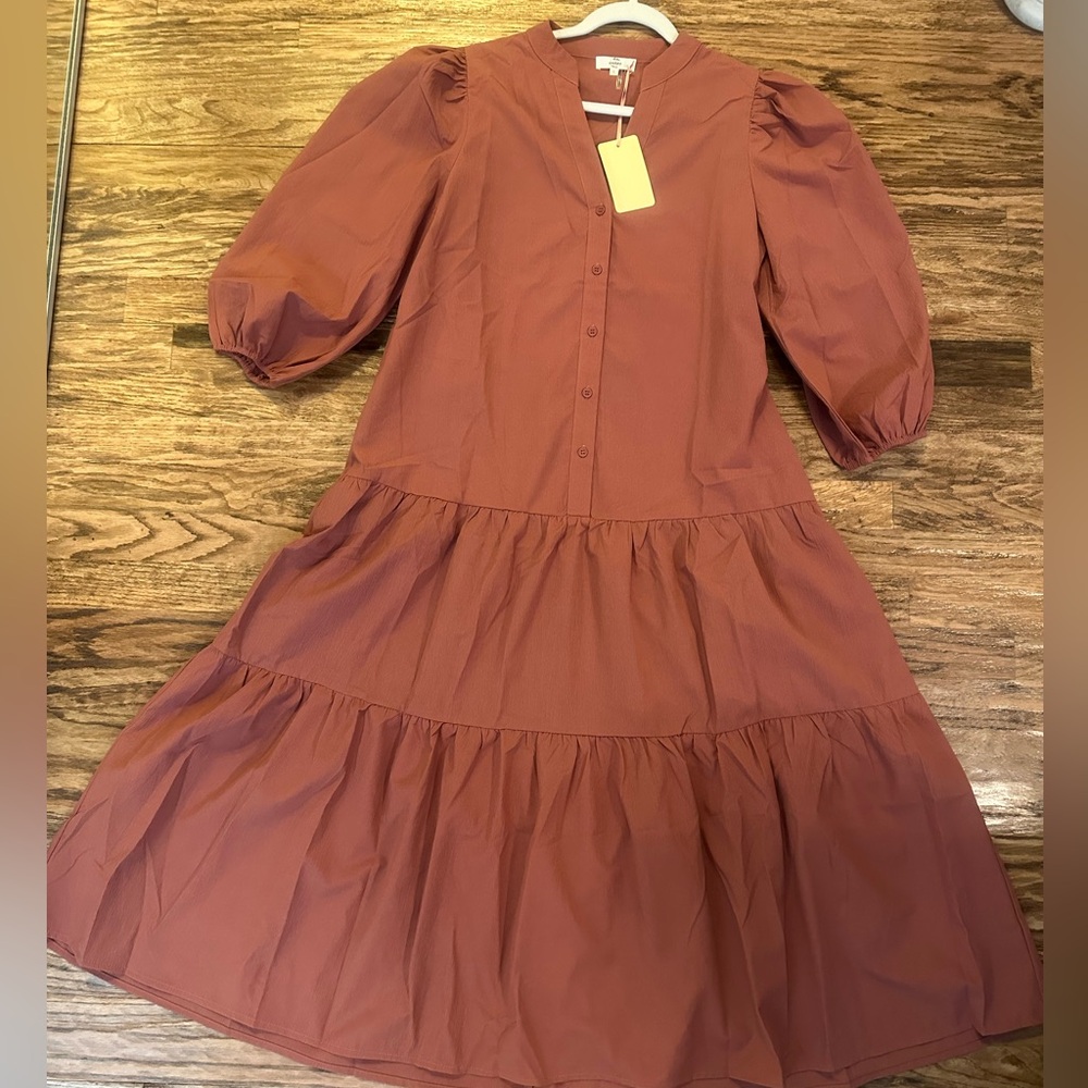 NEW WITH TAGS: ENTRO Mauve Midi Dress - Size SMALL